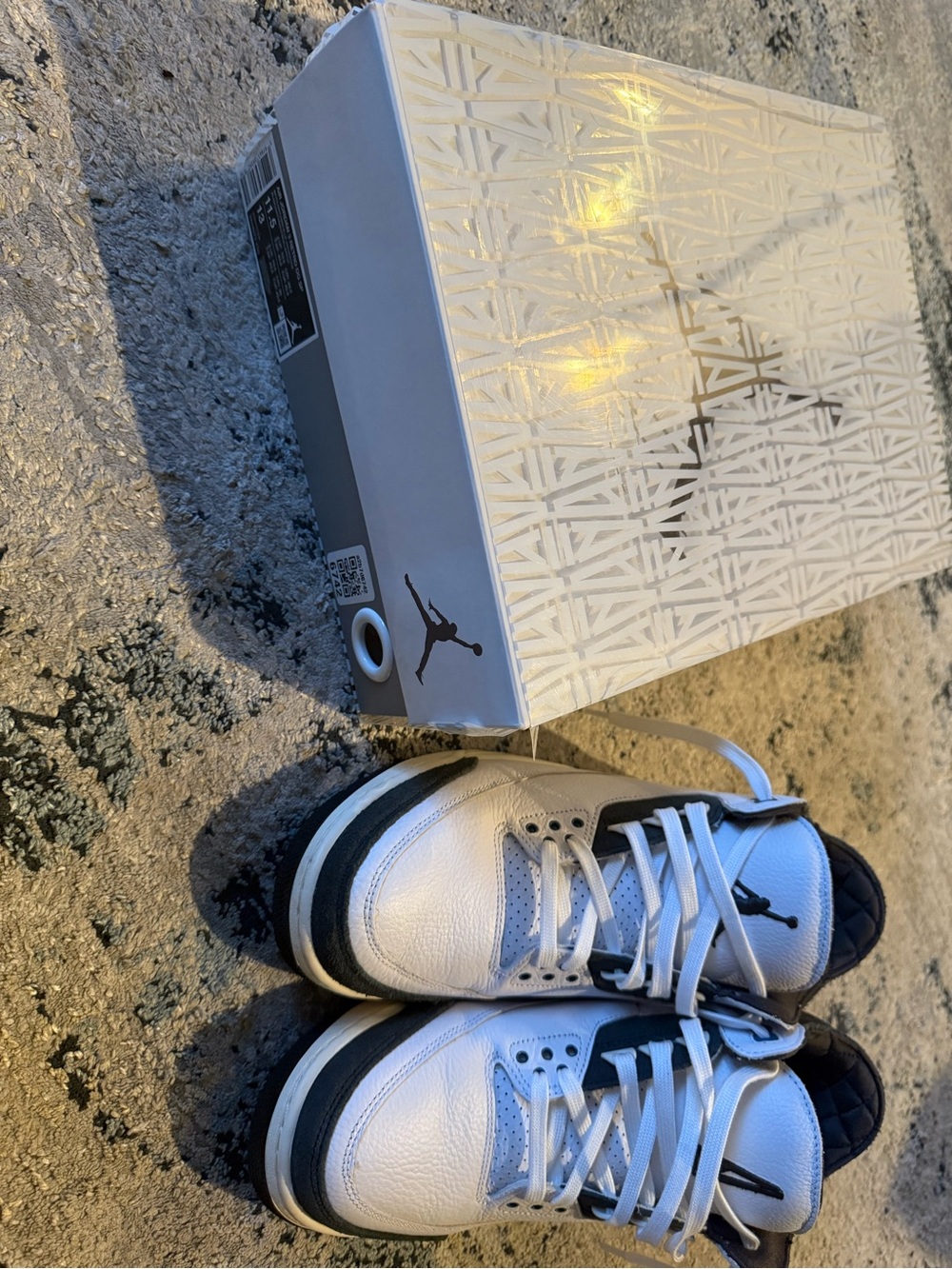 Jordan 3 a ma maniere diffused blue size 11.5